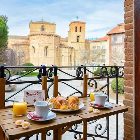 Balcony Of The Wall I 1Min To Avila'S Alcazar Extérieur photo
